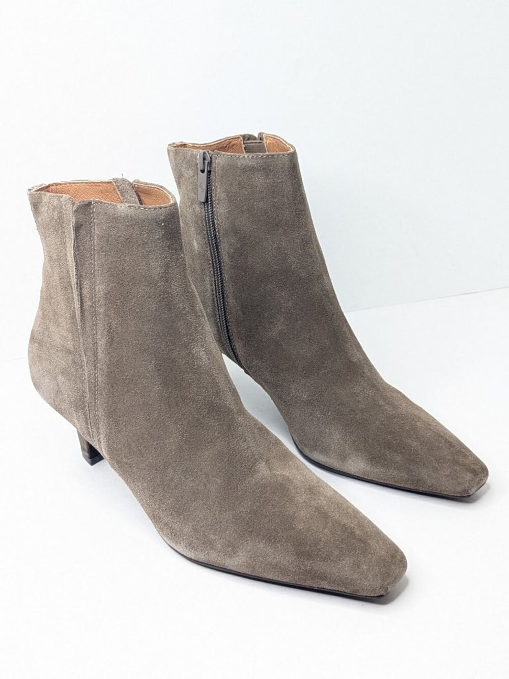 Donald Pliner Banter Ankle Booties Dark Taupe Suede Women's 10